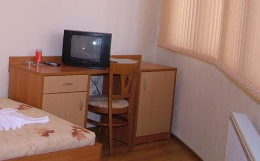 Family Hotel St. Constantine And Helena Ivaylovgrad Phòng bức ảnh